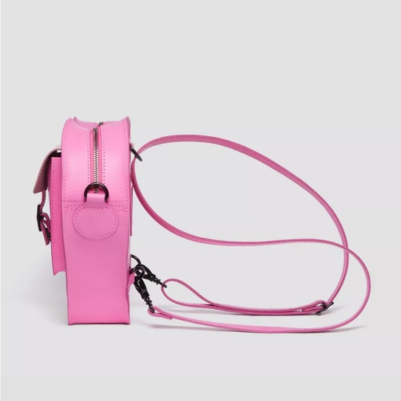 Heart Shaped Leather Backpack - Dr Martens - Picture 3 of 10
